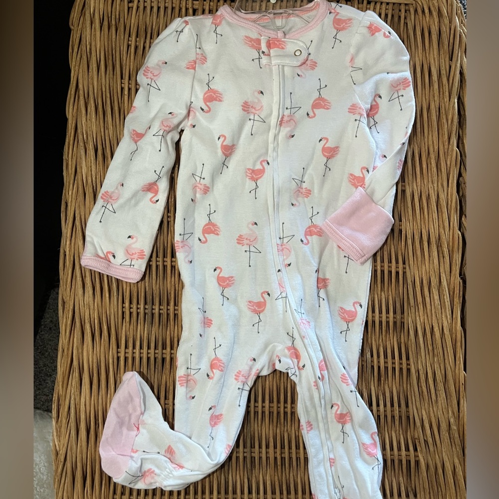 Baby Girl onesie with full footy’s in white & pretty pink flamingos    6-9 mo